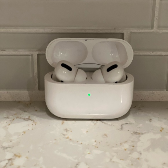 Apple Air Pod Pros 2 Gen